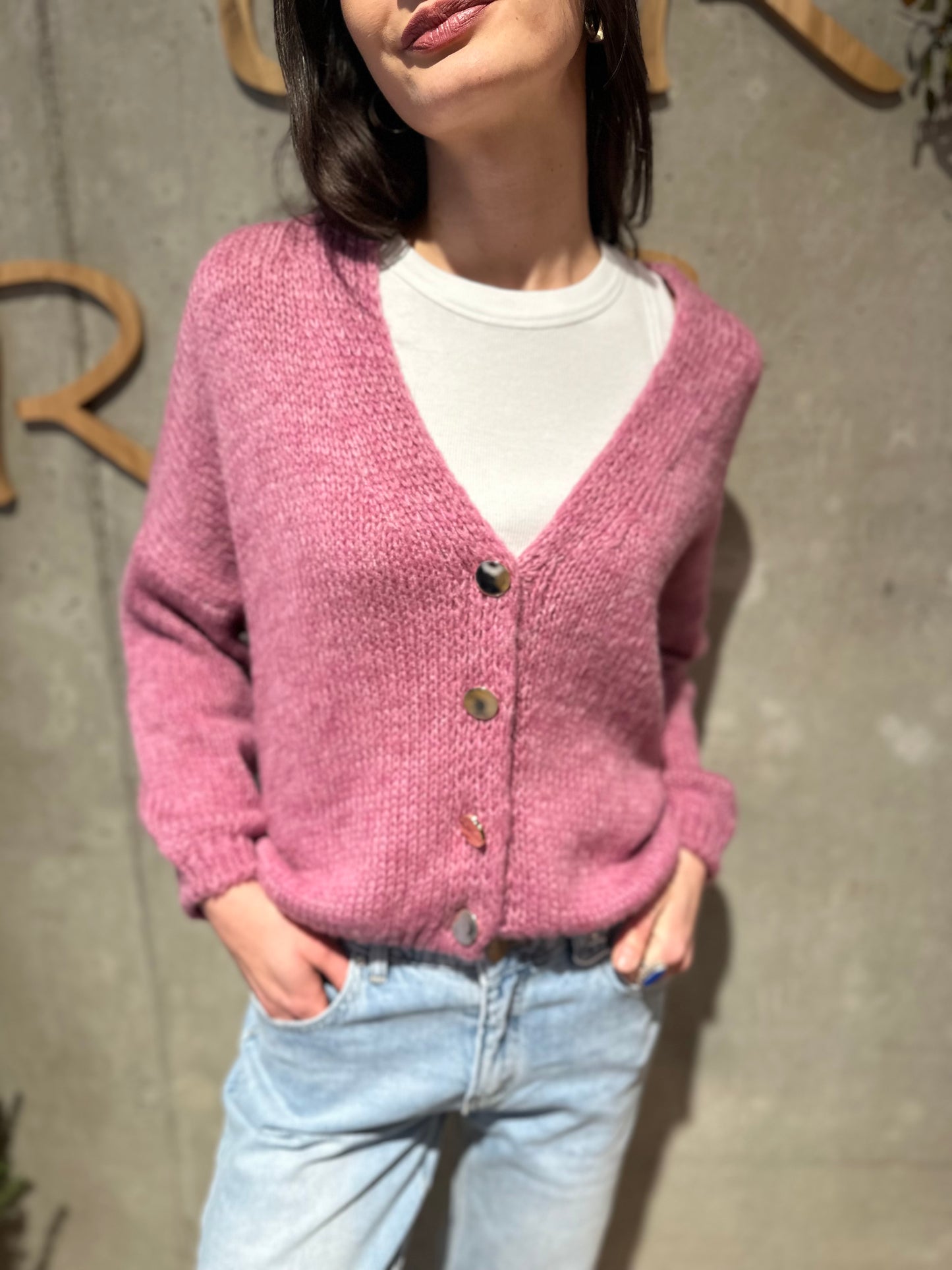 Strickjacke "Sonja mit Goldknöpfen" - Versch. Farben