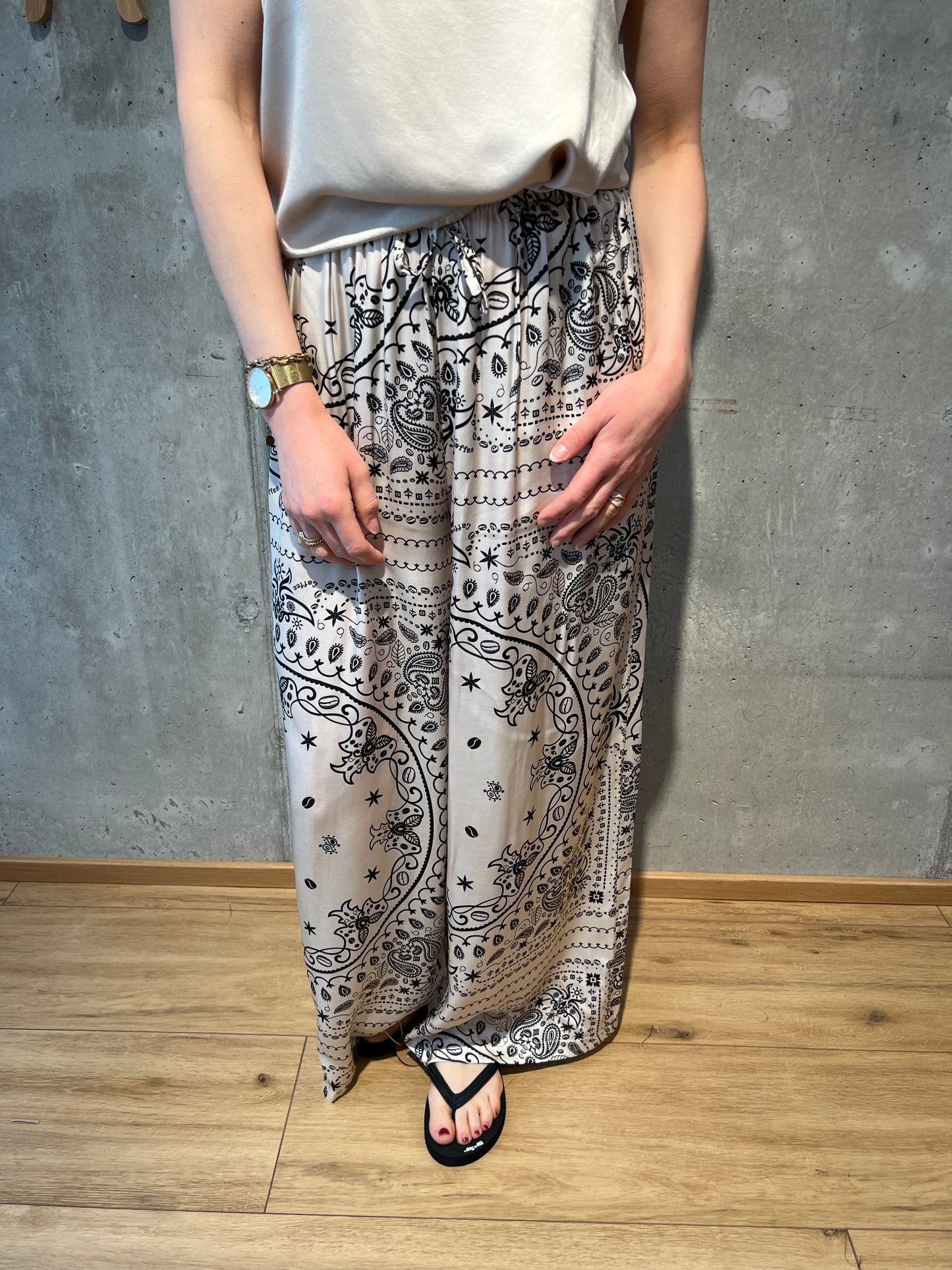 Hose "Harriet mit Musterung" - Versch. Farben