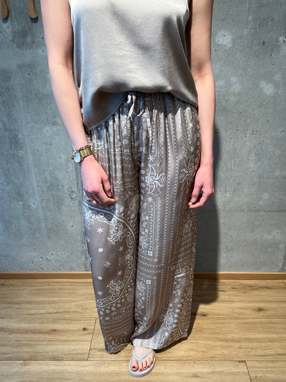 Hose "Harriet mit Musterung" - Versch. Farben