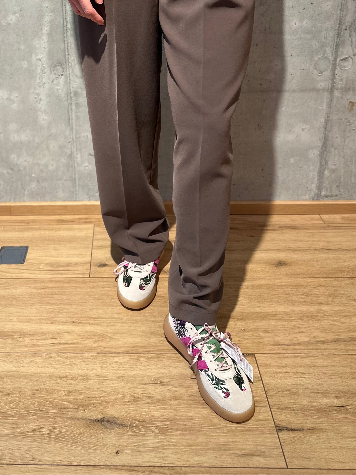 Schuh "Barreda Decode KJ6331" Blumenmuster Pink