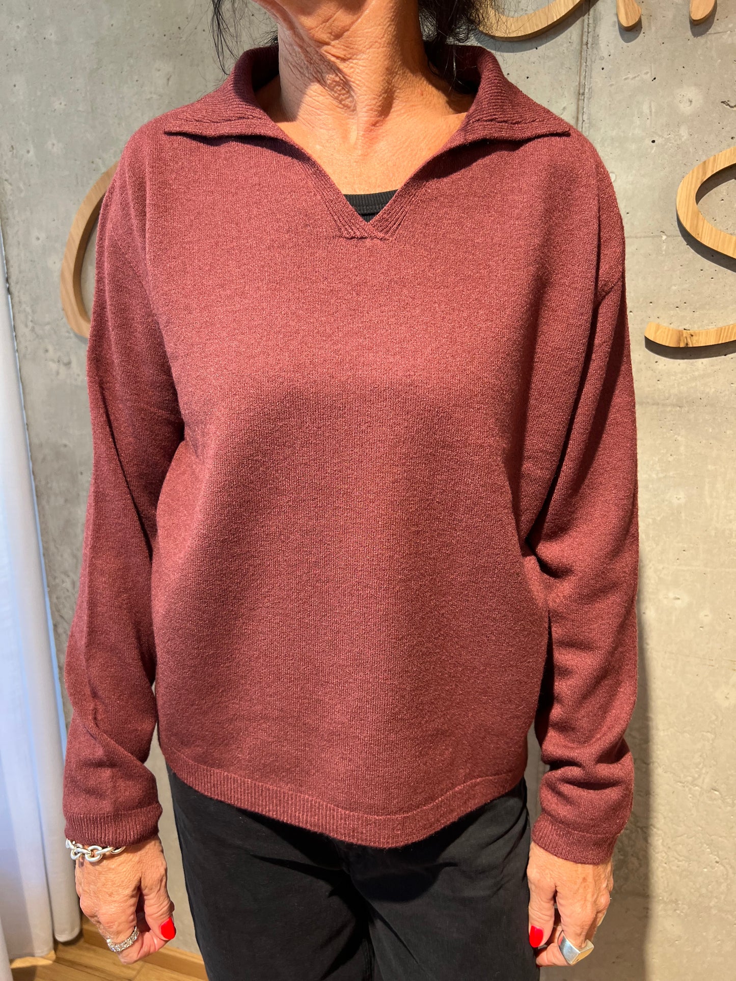 MG-Pulli "Mika mit Kragen & V-Neck" - Versch. Farben