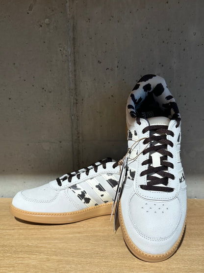Schuh "Adidas KI7866" Creme/braun Kuhflecken