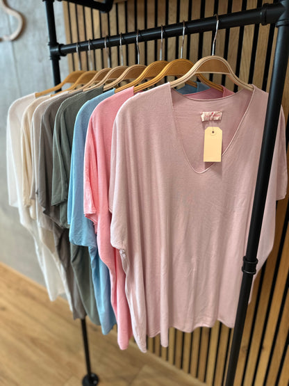 Shirt "Svantje V-Neck" - Versch. Farben