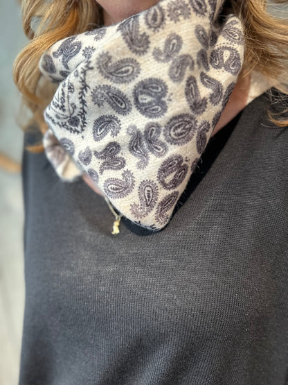 Schaltuch "Ava Paisleymuster" WeißSchwarz