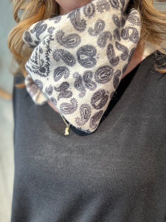 Schaltuch "Ava Paisleymuster" WeißSchwarz