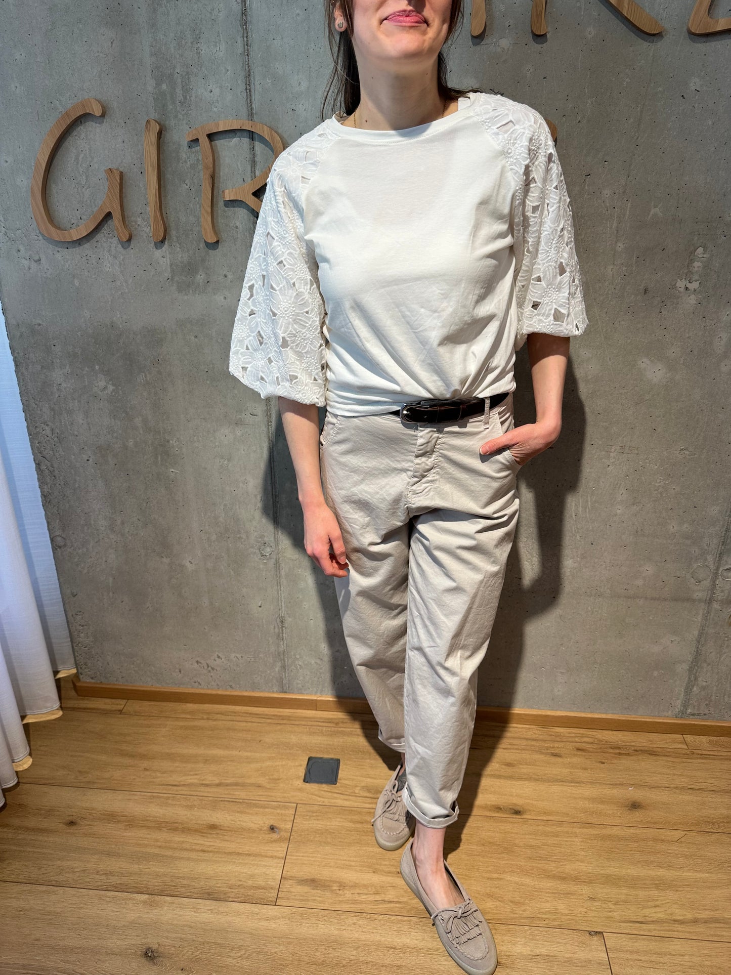 Shirt "Sia Puffärmel Blumenornament" Weiß