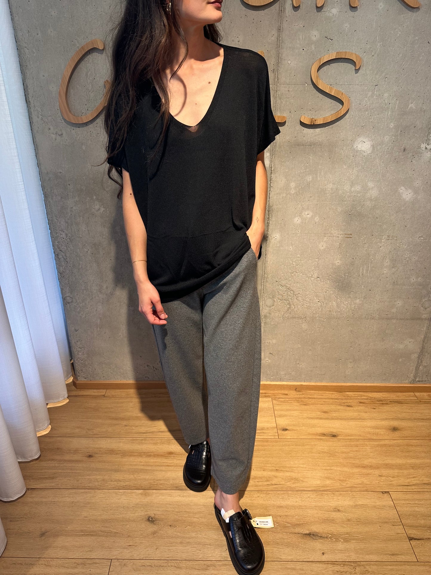 Shirt "Solveig V-Neck" - Versch. Farben