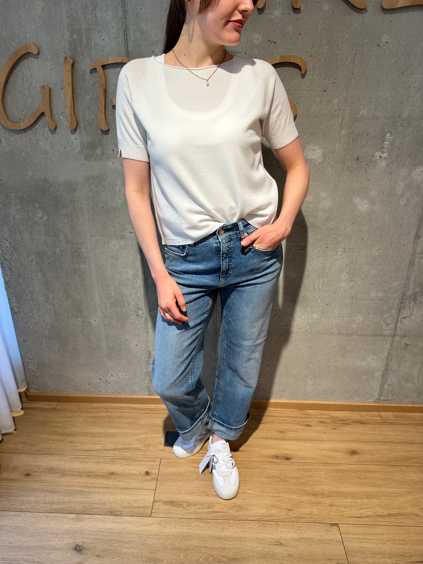 MG-Pulli "Marie mit Schlitzen" - Versch. Farben