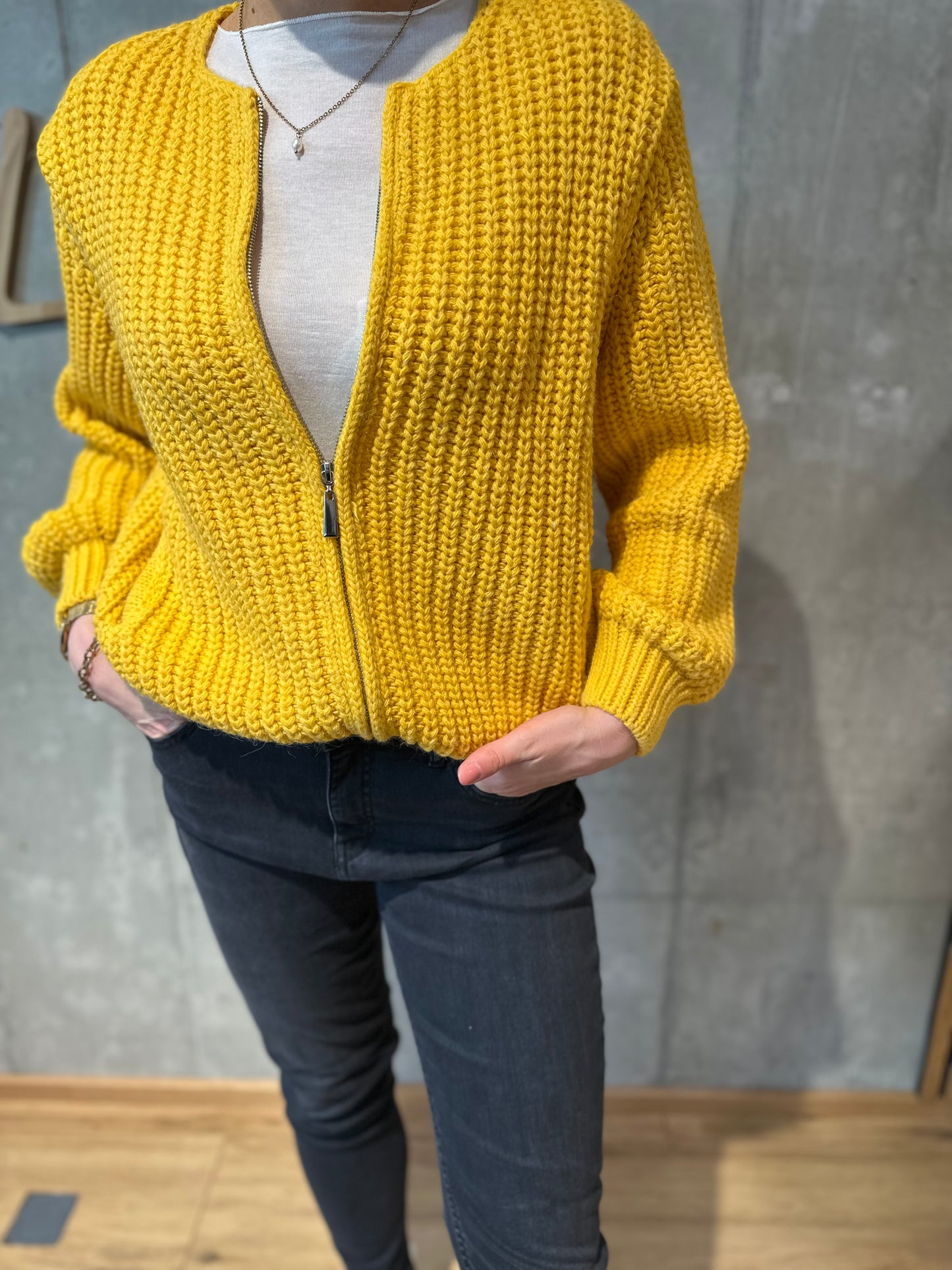 Zip-Strickjacke "Zelda" - Versch. Farben