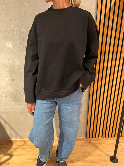 Sweaty "GaigllW" Black
