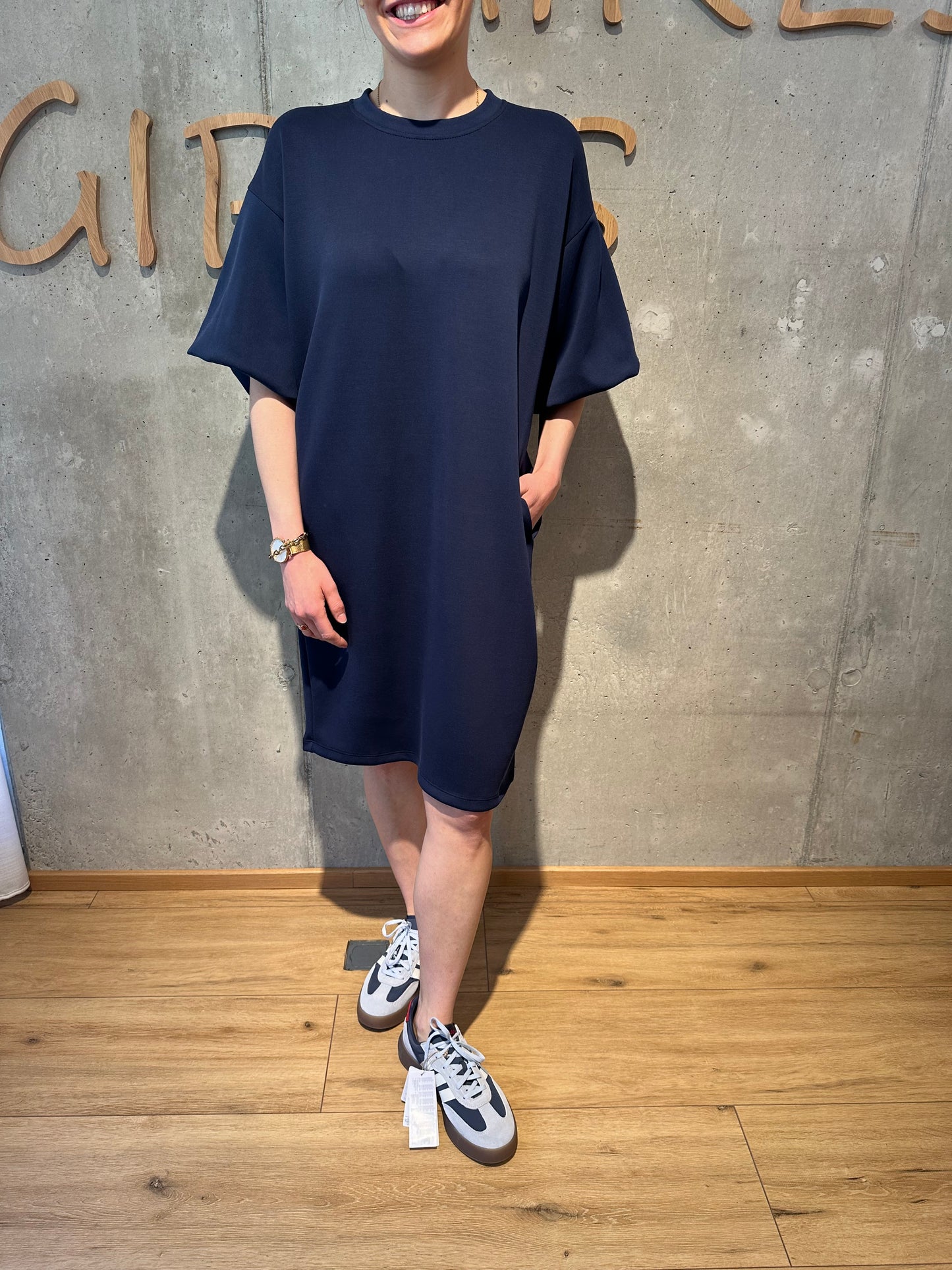 T-Shirt-Kleid "Trish" - Versch. Farben