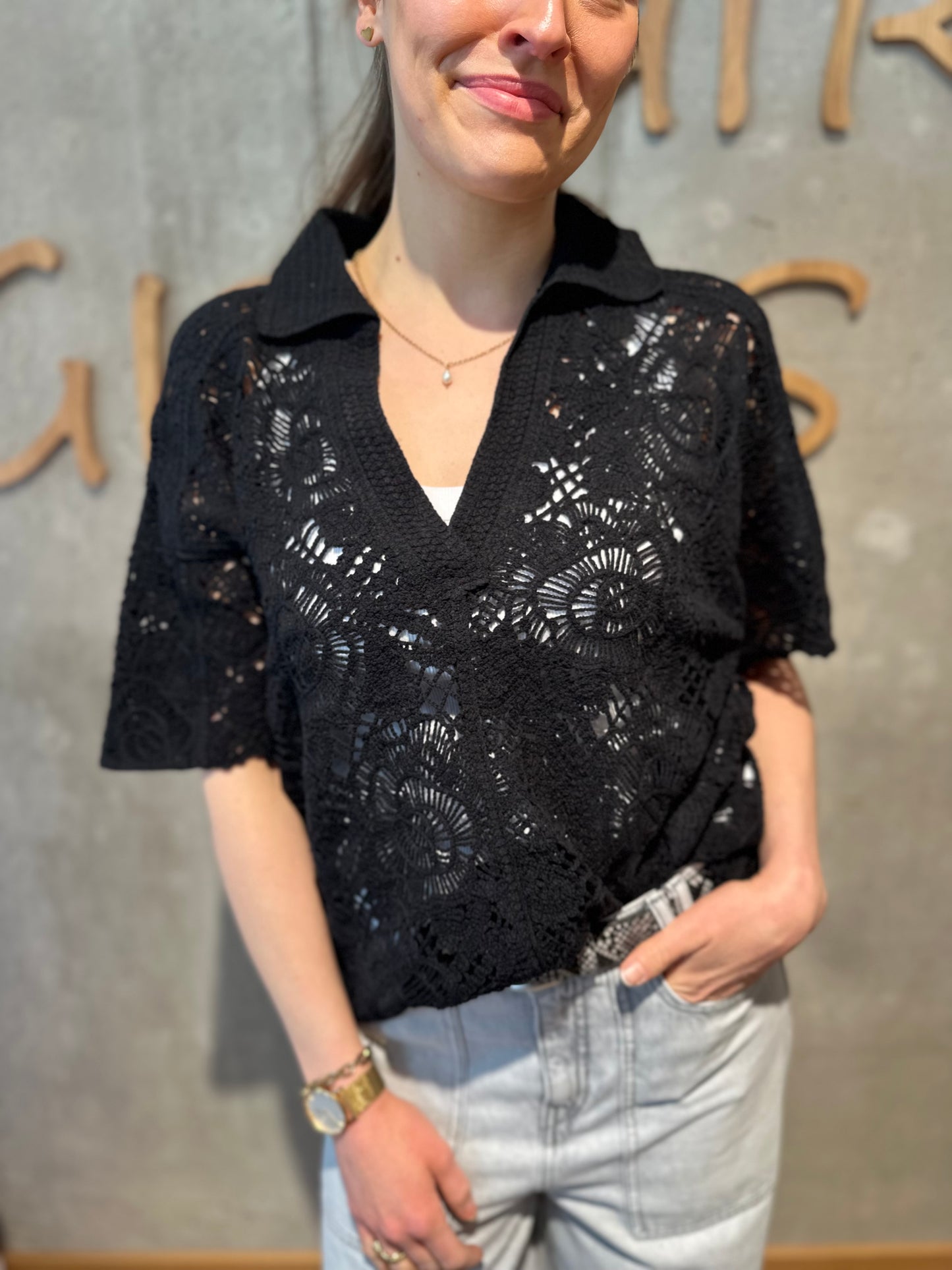 Häkelshirt "Sindy V-Neck" - Versch. Farben