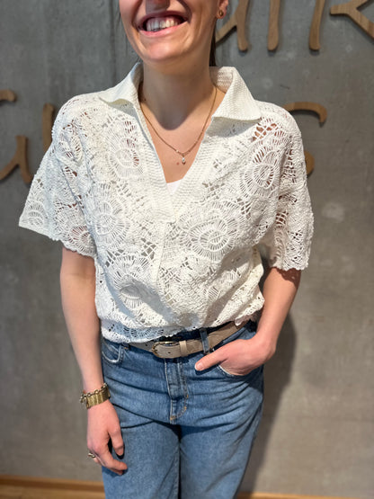 Häkelshirt "Sindy V-Neck" - Versch. Farben