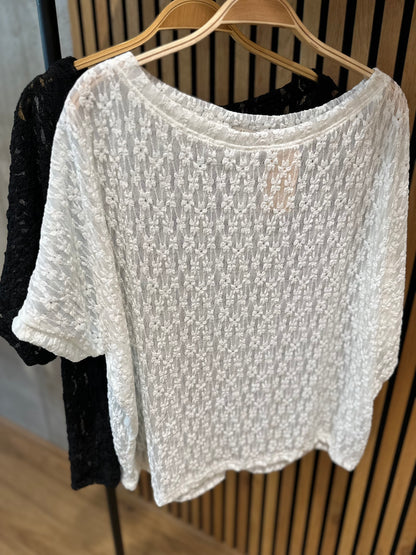 Spitzenshirt "Stella oversized" - Versch. Farben