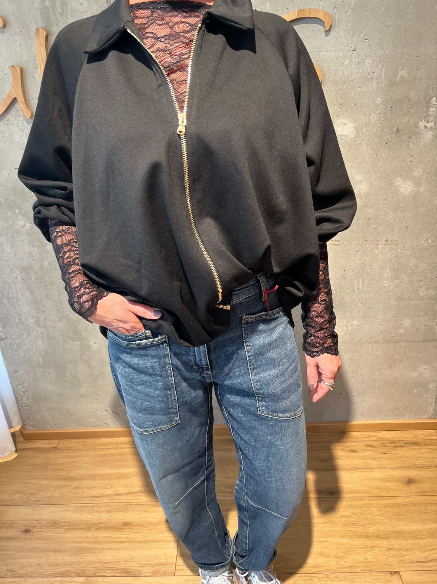 Spitzenshirt "Scarlet" - Versch. Farben