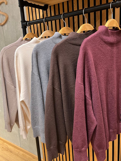 Pulli "Pantea  Stehkragen weit" - Versch. Farben