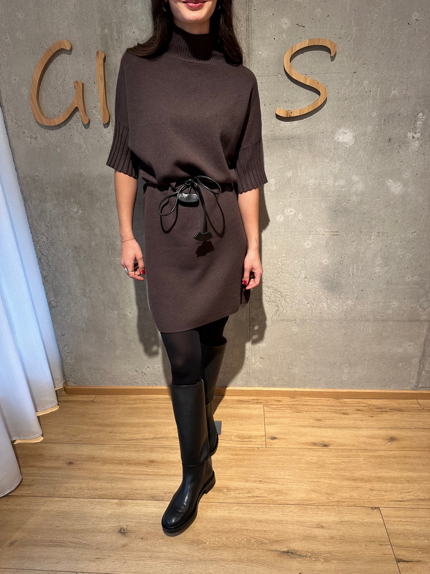Strickkleid "Stella 1/2arm mit Gürtel" - Versch. Farben